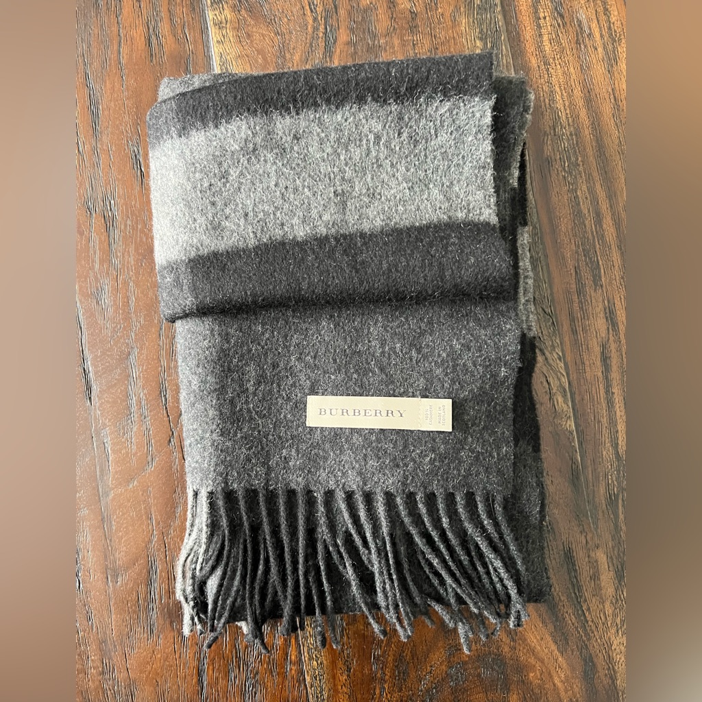 Authentic Burberry Scarf Unisex Grey With Red Stripe